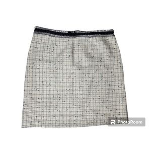 Rebecca Taylor Cream Tweed Mini Skirt with Navy Trim
